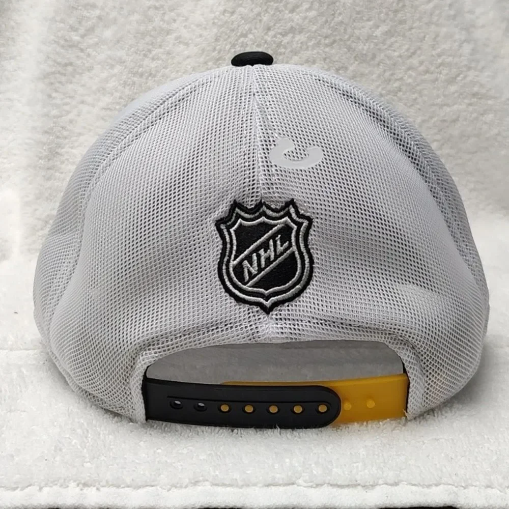 NHL Pittsburgh Penguins YOUTH Trucker Mesh Snapback Hat - New